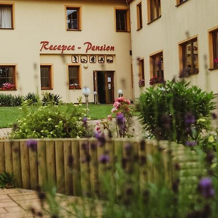 Hotel Sport - Relax Buky à Františkovy Lázně Extérieur photo