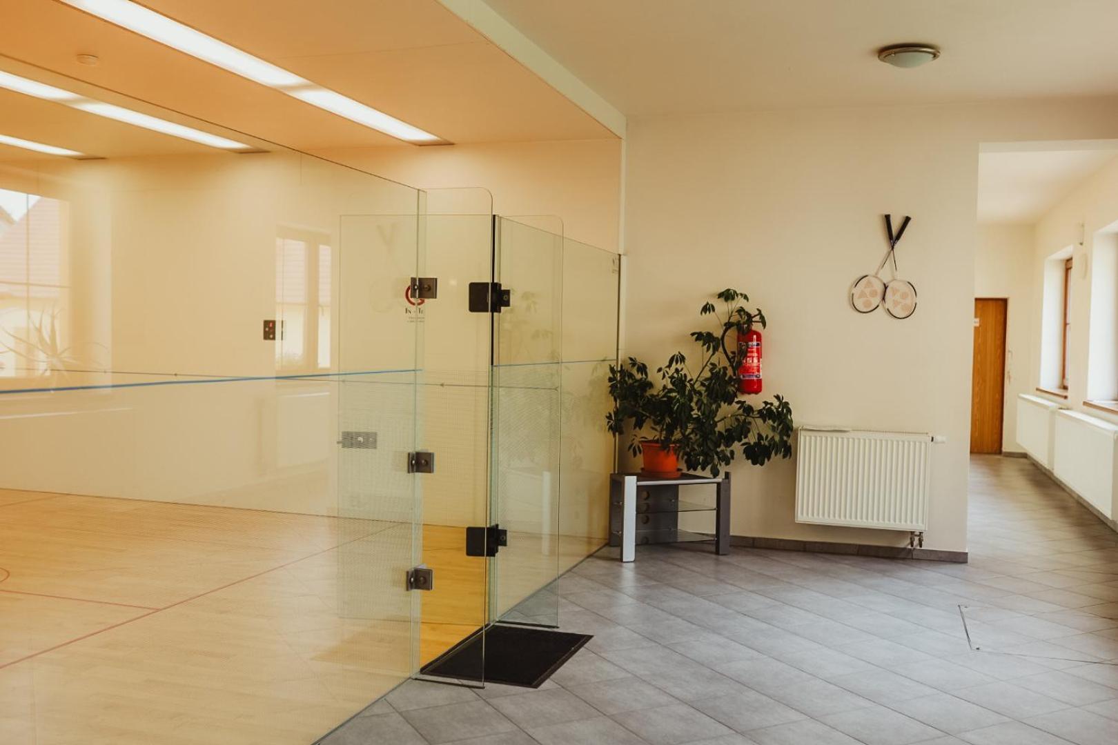 Hotel Sport - Relax Buky à Františkovy Lázně Extérieur photo