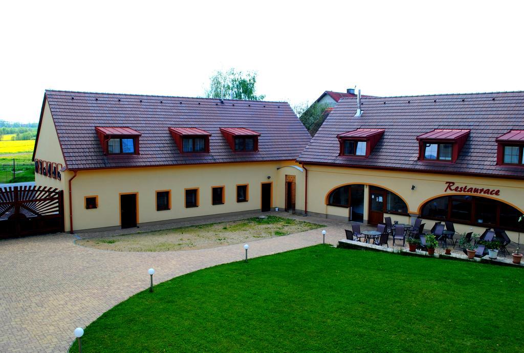 Hotel Sport - Relax Buky à Františkovy Lázně Extérieur photo